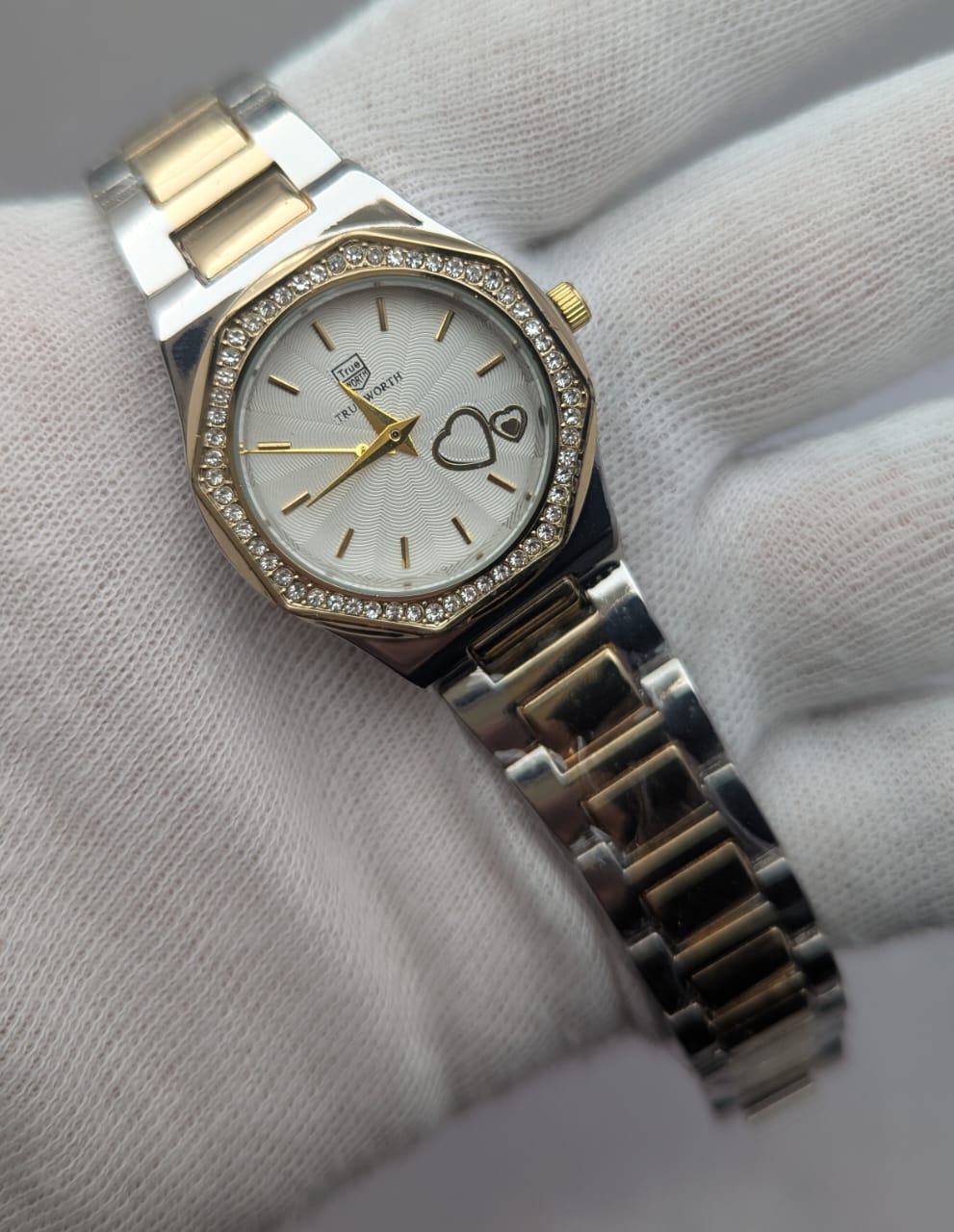 True Worth Ladies Watch – Elegant Women’s Timepiece with Premium Design | Regal Timepieces